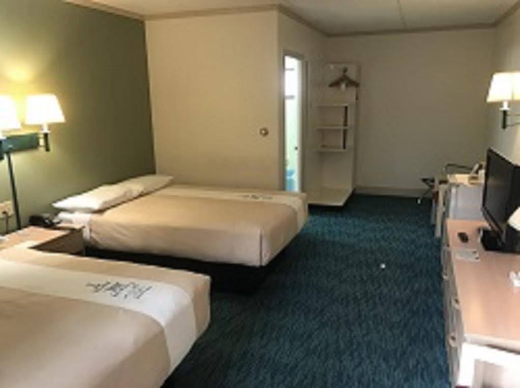 Bluebird Spa City Motor Lodge Saratoga Springs Exteriör bild